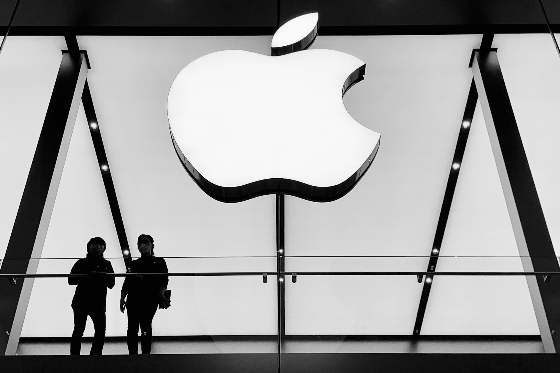 Apple face un nuage de problèmes avant son virage vers l’IA
